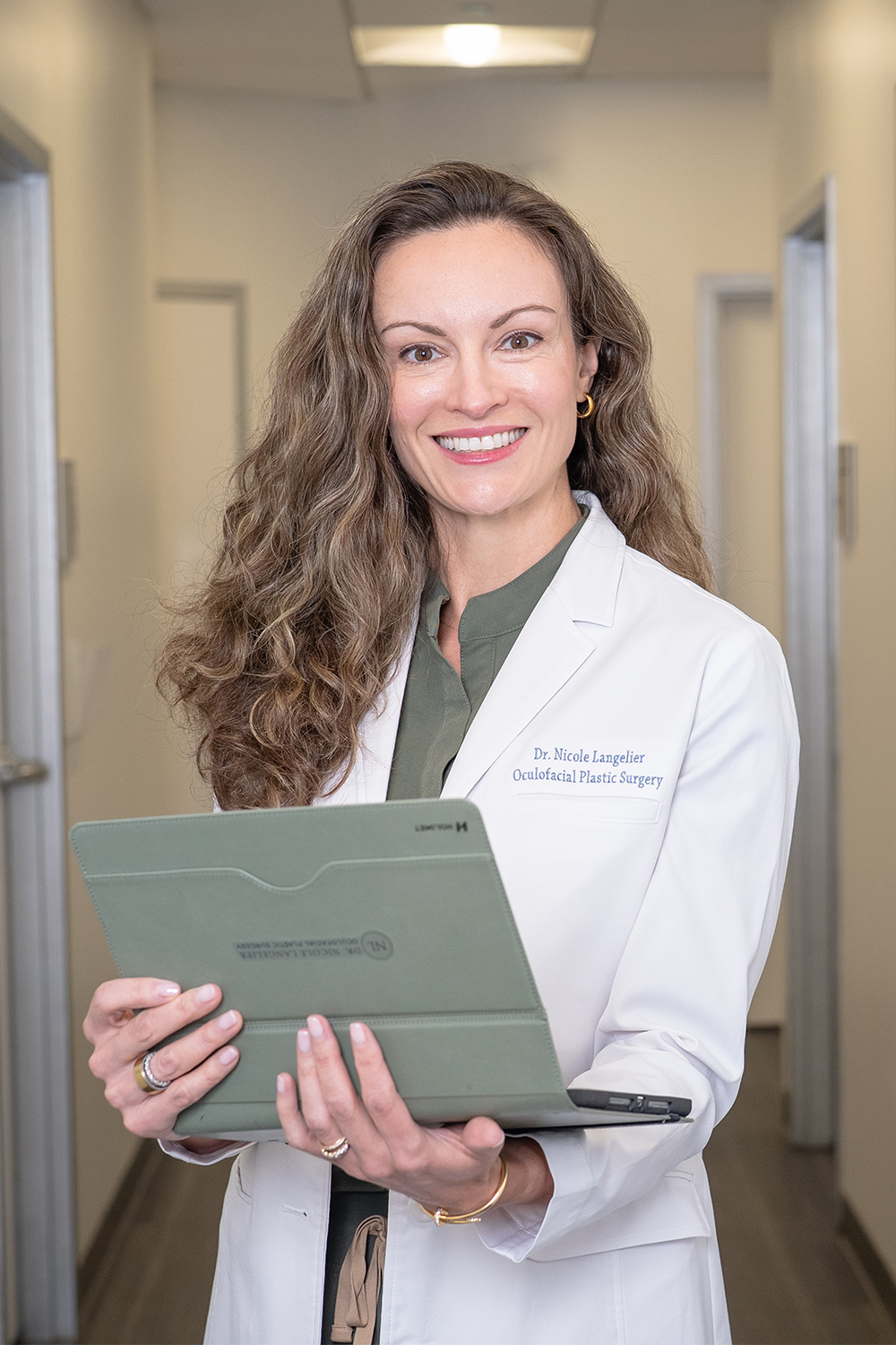 VEI Aesthetics - Dr. Langelier Portrait 2025